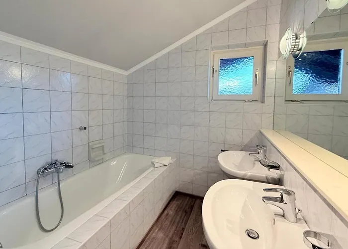 Luxury 4br Velden Pool Grill Velden am Wörthersee